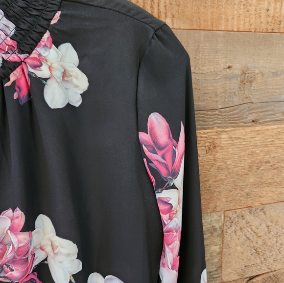 🌲 Floral blouse - Picture 2 of 2